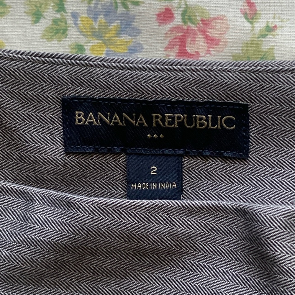 Banana Republic Gray Skirt